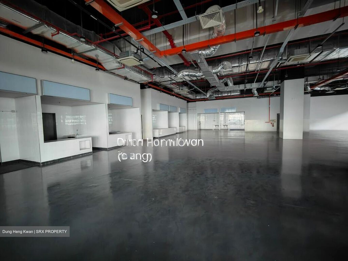 Suites 123 (D8), Retail #464690781